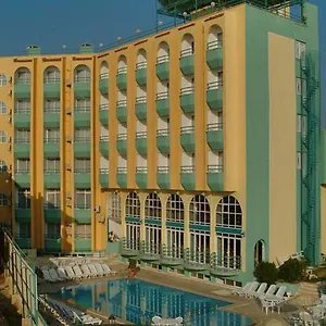 Albora فندق